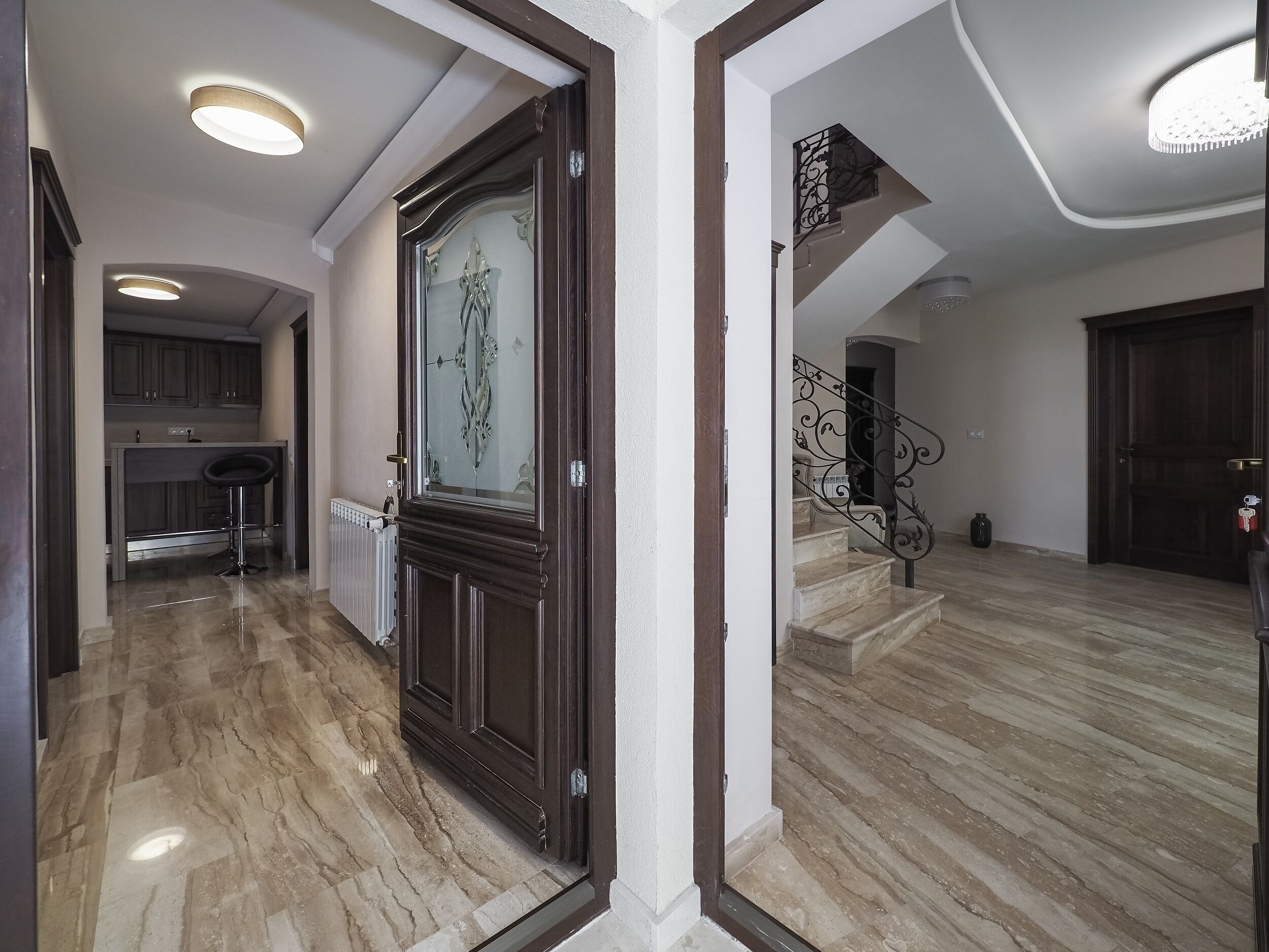 Fer et planche à repasser