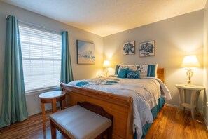 1 slaapkamer, een strijkplank/strijkijzer, gratis wifi, beddengoed