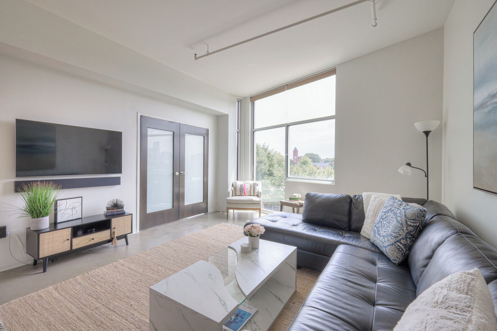 Stylish East Nashville Condo with Skyline Views, Near Restaurants & Stadium