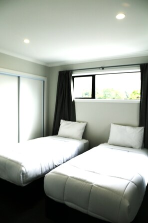 3 chambres, fer et planche Ă repasser, Wi-Fi, draps fournis