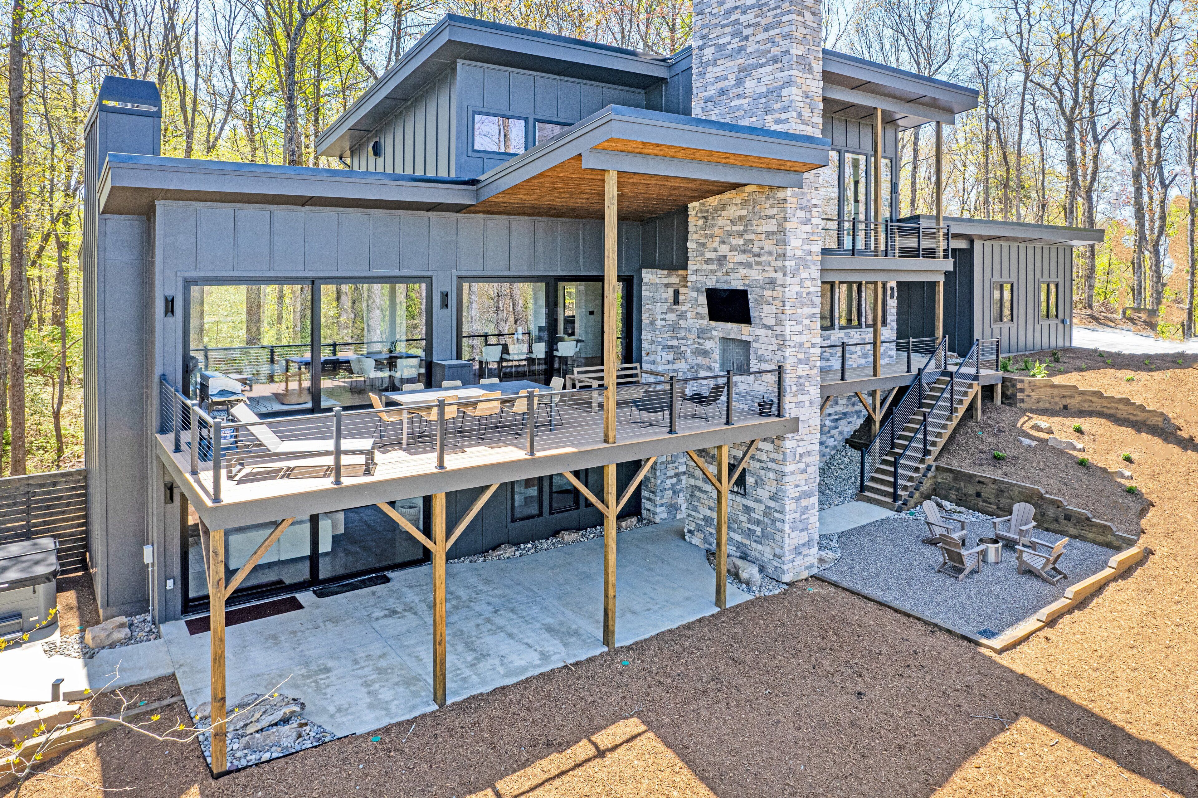 The Brevard Mountain Retreat New Construction with modern design, high-end furnishings & hot tub
