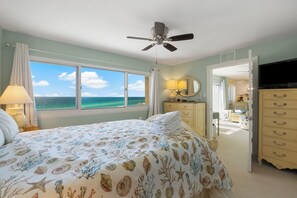 3 bedrooms, iron/ironing board, Internet, bed sheets - Amazing 3 Bdrm 3 Bth w/ Private Parking PP A-931 (Panama City Beach)