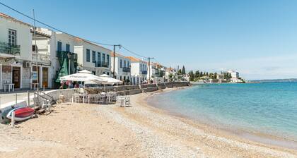 Studio 'Martha's House' avec vue sur la mer, Wi-Fi et climatisation