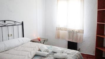 9 bedrooms, bed sheets