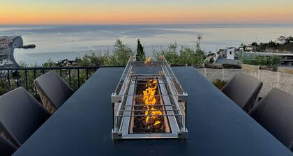 Villa 'Casa Milo' with Sea View, Wi-Fi and Air Conditioning