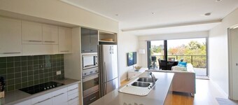 Beach Karma - Three-Bedroom Beachside Escape with Heated Communal Pool in Agnes Water