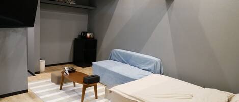1 habitación, escritorio, wifi gratis y ropa de cama