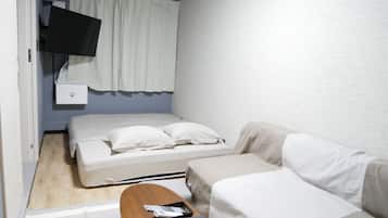 1 bedroom, desk, free WiFi, bed sheets