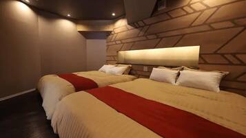1 bedroom, desk, free WiFi, bed sheets