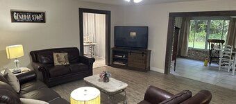 ONE OF KIND PROPERTY - 6 bedrooms & 6.5 bathrooms Private & spacious 