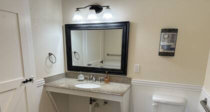 ONE OF KIND PROPERTY - 6 bedrooms & 6.5 bathrooms Private & spacious
