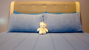 Blackout curtains, soundproofing, iron/ironing board, free WiFi