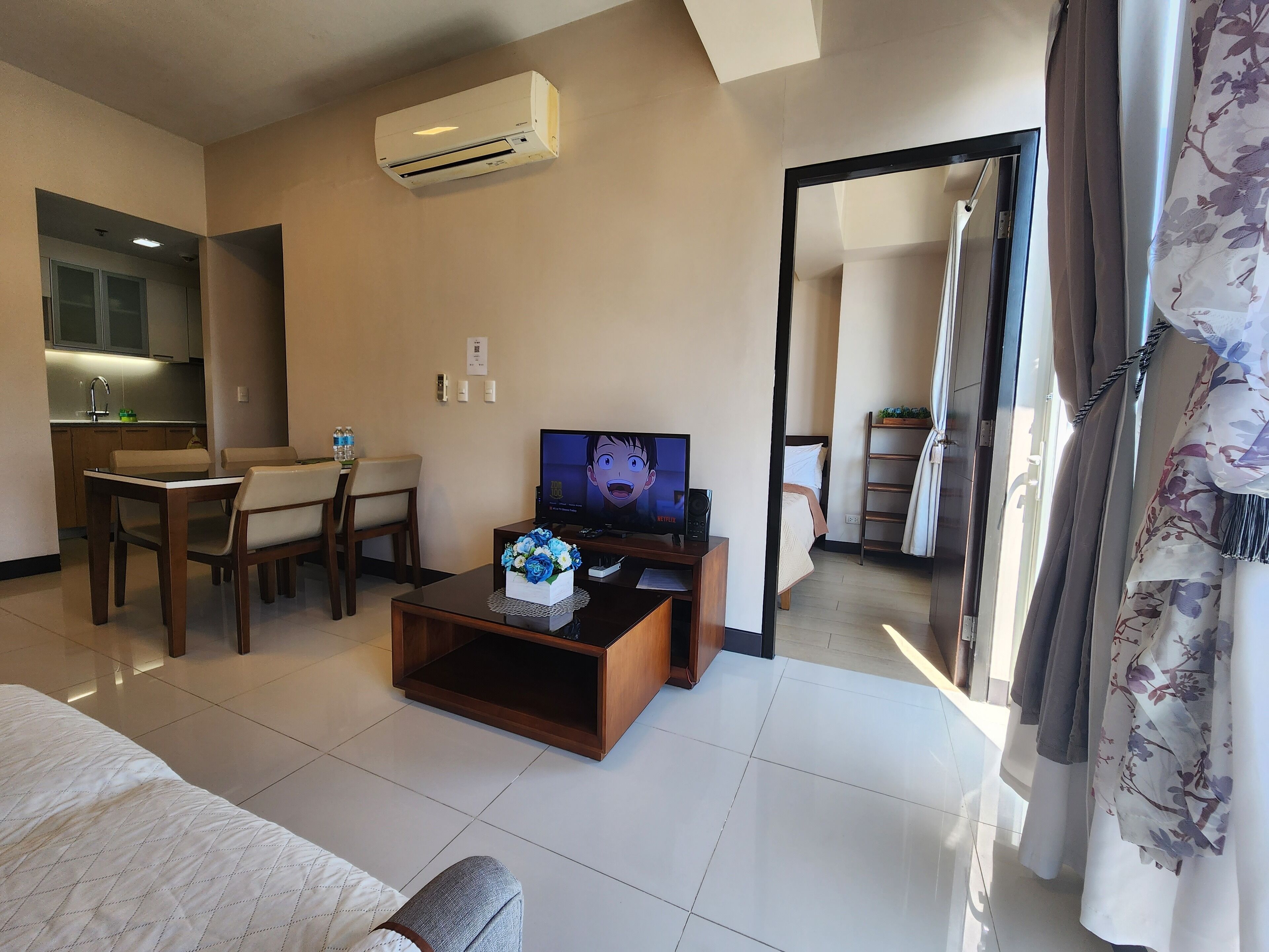 1 bedroom, desk, free WiFi, bed sheets