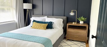 Downtown Carbondale. Cozy and Cheery Abode -- NEW--
