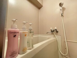Hair dryer, towels - Triple room / Osaka Ōsaka (Osaka)
