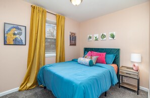 3 bedrooms, desk, iron/ironing board, WiFi