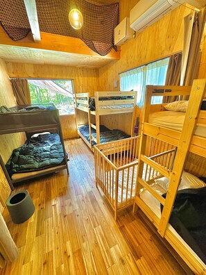 2 bedrooms, desk, free WiFi