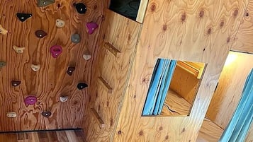 2 bedrooms, desk, free WiFi