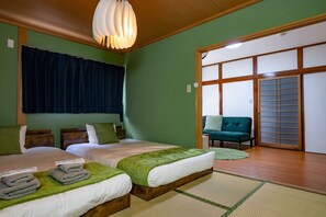 3 slaapkamers, een bureau, een strijkplank/strijkijzer, gratis wifi