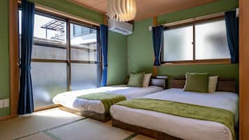 3 bedrooms, desk, iron/ironing board, free WiFi