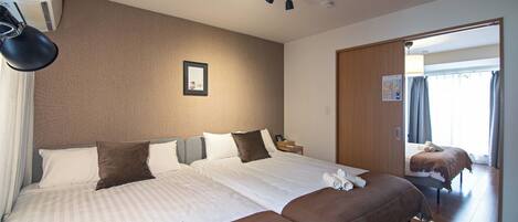 2 bedrooms, desk, free WiFi, bed sheets