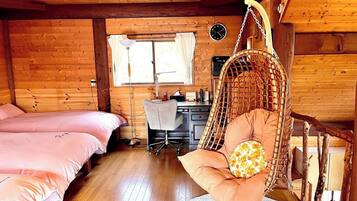 2 bedrooms, desk, free WiFi, bed sheets