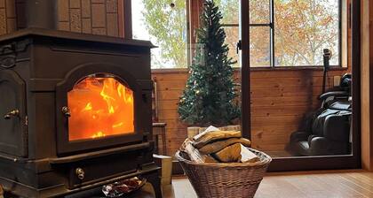 A log house villa for rent 5 minutes by car to La / Takashima Shiga