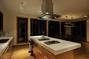 Fridge, microwave, cookware/dishes/utensils