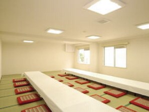 Meeting facility - Nonsmoking Standard twin 1 person Breakfast i / Oshimagun Kagoshima (Oshimagun)