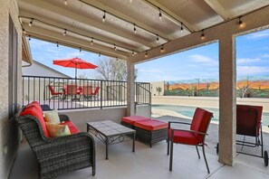 Terrace/patio - Prime Location, Perfect Stay: Stadium Proximity Home with Pool & Entertainment! (Glendale)