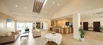 Breakfast included 2nd floor standard twin with bath and toilet / Higashimurogun Wakayama
