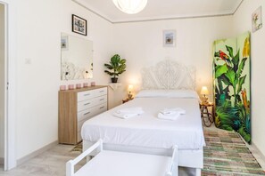 2 Schlafzimmer, Bügeleisen/Bügelbrett, Bettwäsche