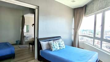 Condo | 2 bedrooms, blackout drapes, iron/ironing board, free WiFi