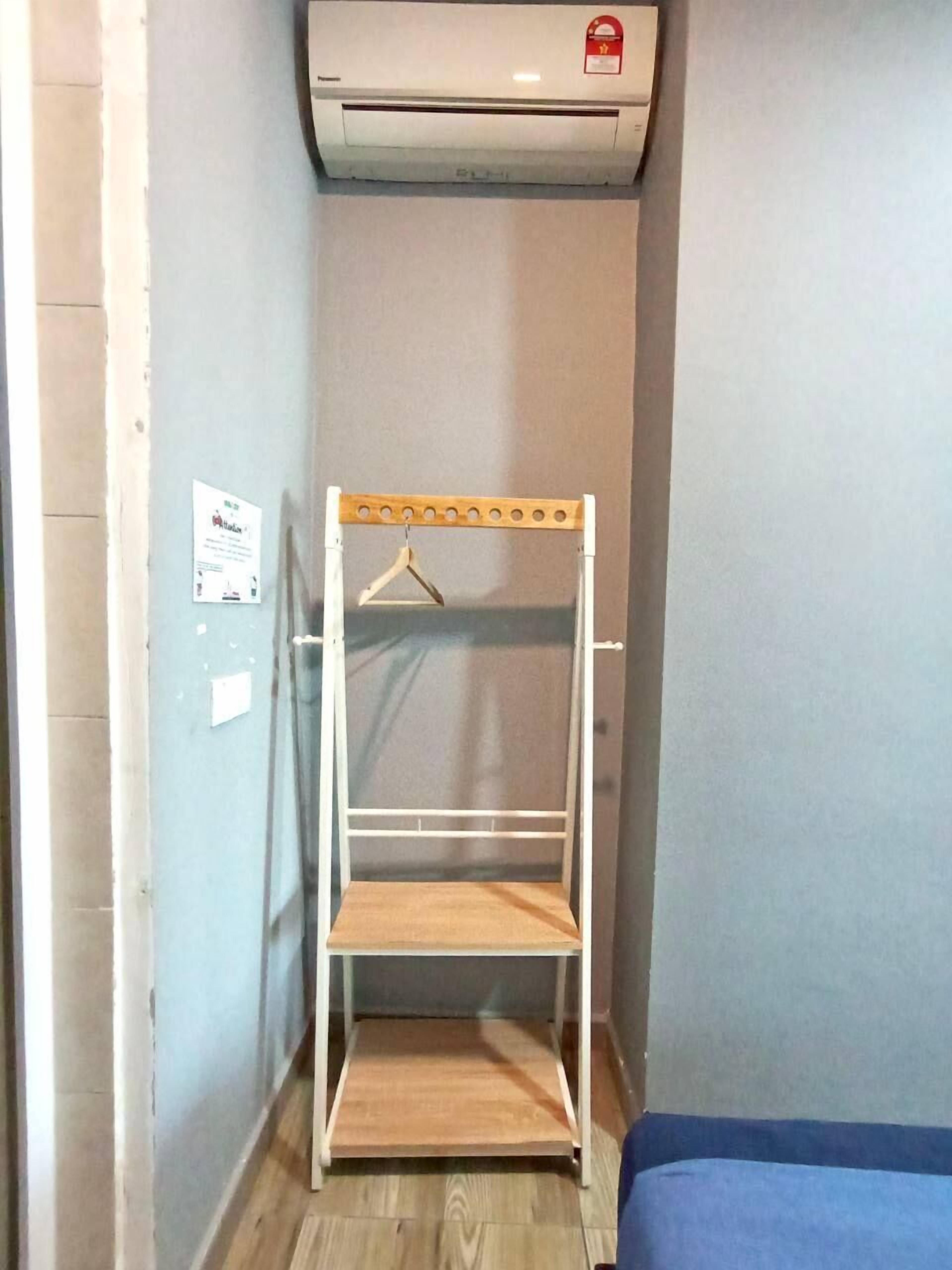 2 bedrooms, blackout curtains, iron/ironing board, free WiFi