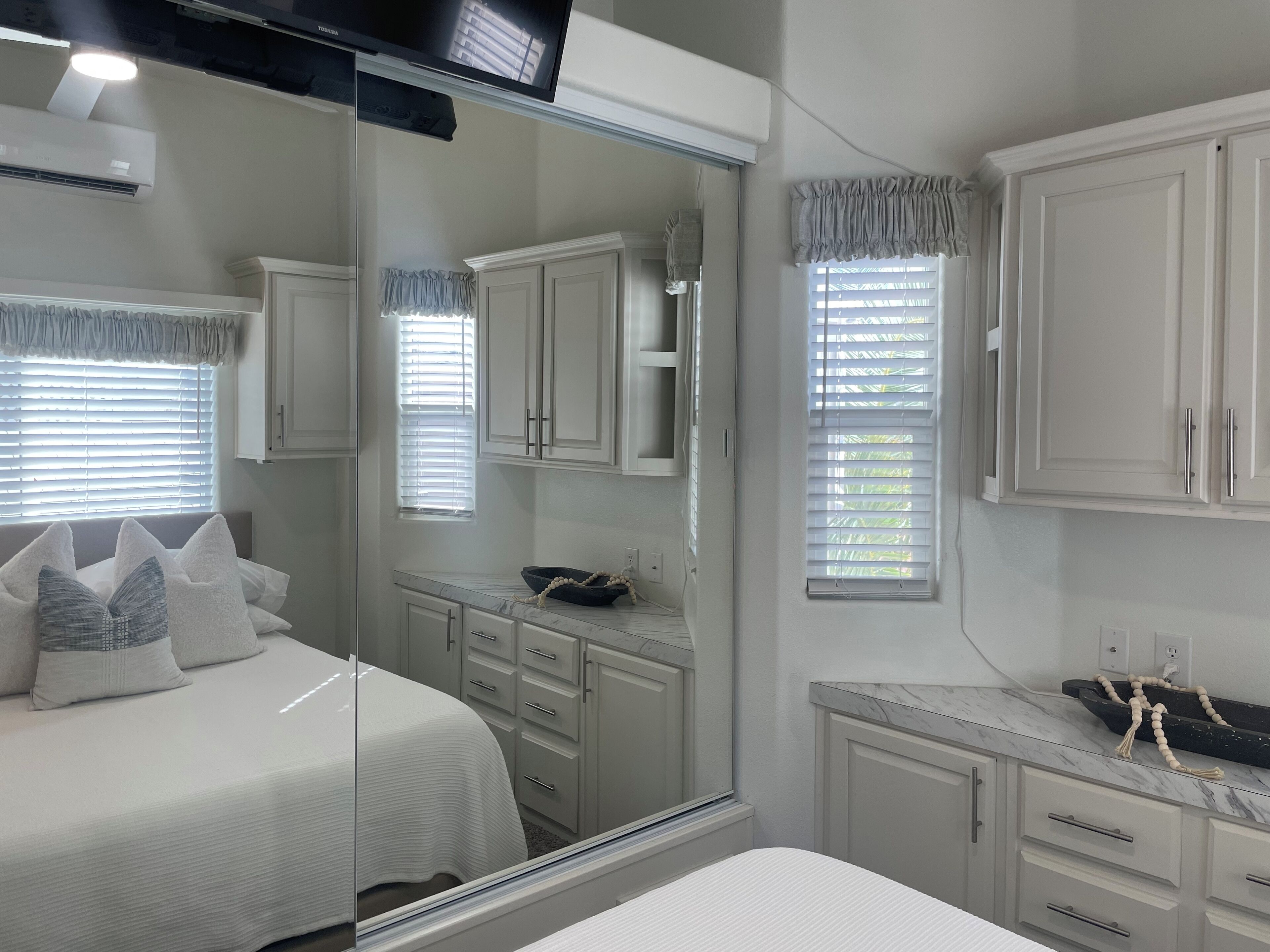 1 sovrum, skrivbord, strykjärn/strykbräda och wi-fi