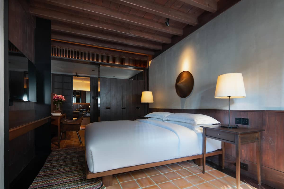 Presidential Double Room | Free WiFi, bed sheets