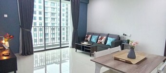 191 Cozy CasaKayangan 3BR by Grab A Stay