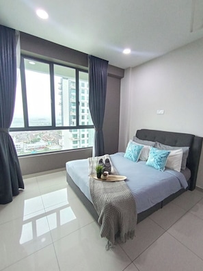 Apartment, 3 Bedrooms, Non Smoking | 3 bedrooms, desk, blackout curtains, iron/ironing board - 191 Cozy CasaKayangan 3BR by Grab A Stay (Ipoh)