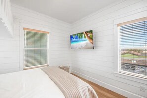 4 chambres, fer et planche à repasser, Wi-Fi, draps fournis