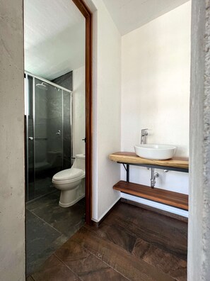 Shower, towels, soap, shampoo