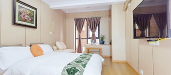 Orange Mingwu Hotel