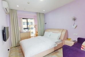 Economy Single Room | Down comforters, laptop workspace, free WiFi, bed sheets