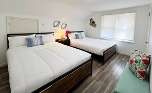 2 habitaciones, escritorio, tabla de planchar con plancha y wifi gratis