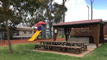 Grill-/Picknickplatz