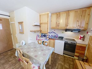 Fridge, microwave, toaster, cookware/dishes/utensils