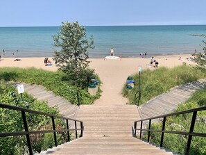 Exterior - Beautiful Luxury Suite B Shorewood Home (Milwaukee)