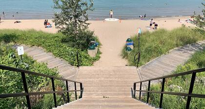 Beautiful Luxury Suite B Shorewood Home