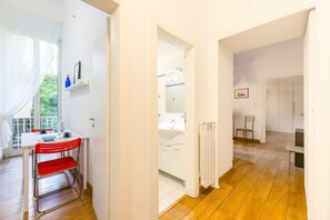 Apartment | 1 bedroom - Parkside Flat Close Mergellina and Chiaia (Naples)