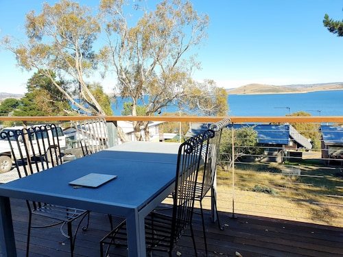 Sunray Cottage - Lake Eucumbene views from our cosy cottage at Old Adaminaby