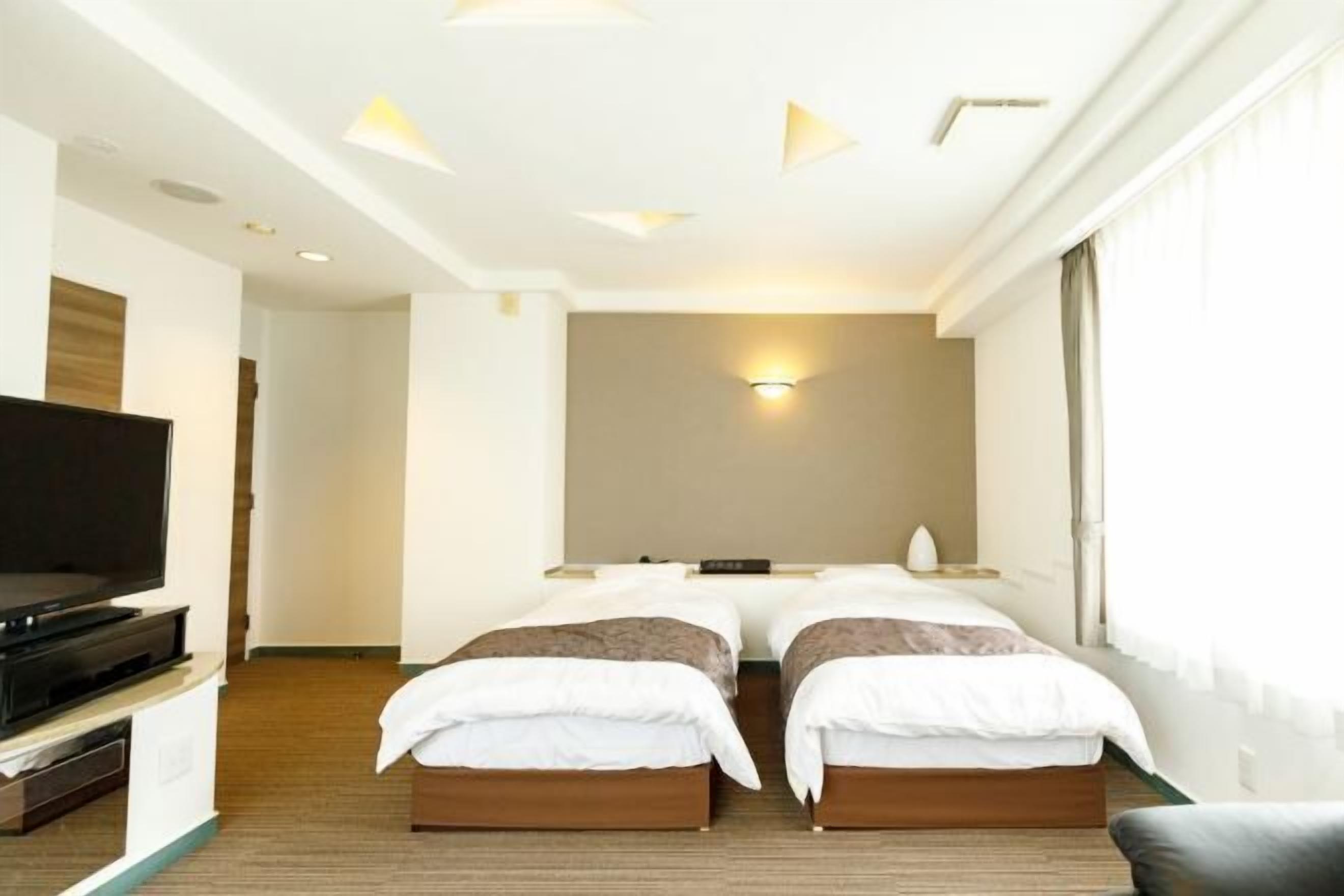 In-room safe, desk, blackout drapes, free WiFi